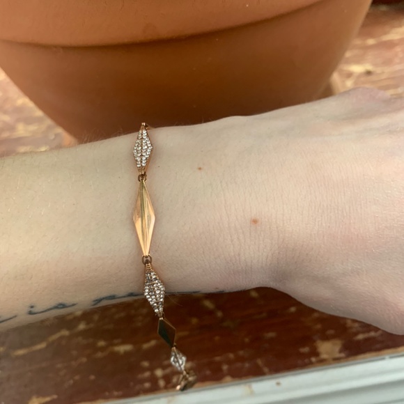 Fossil Rose Tone Reversible Bracelets - Picture 4 of 16